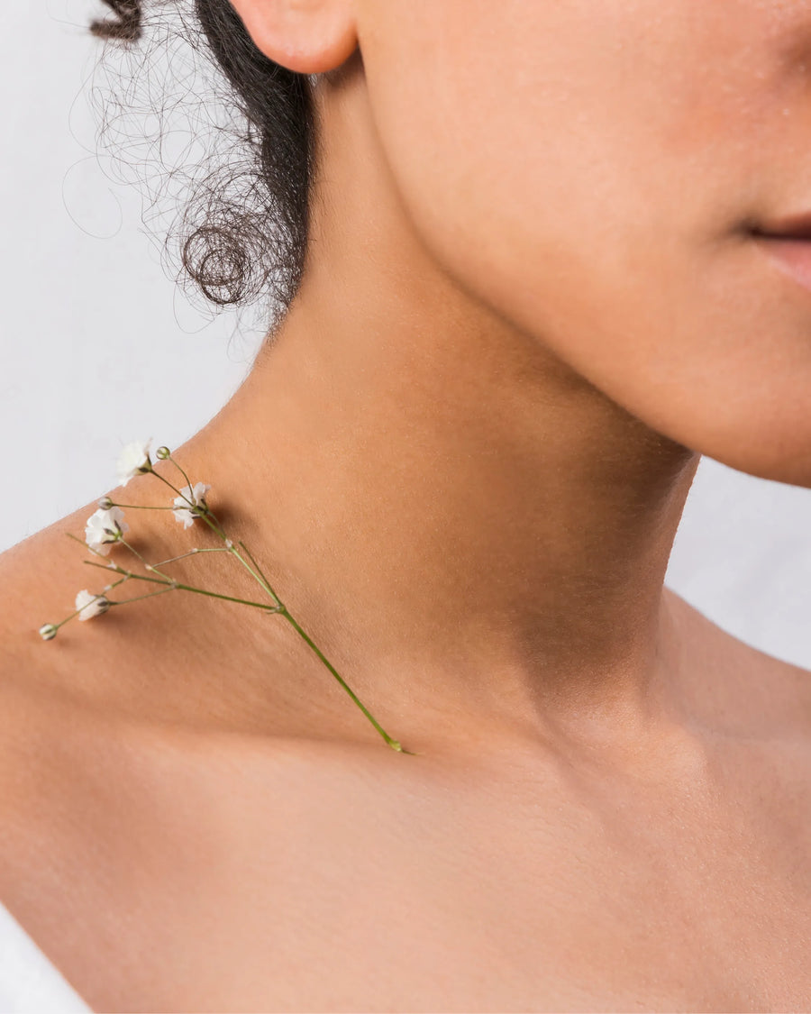 Peau sensible fleur femme